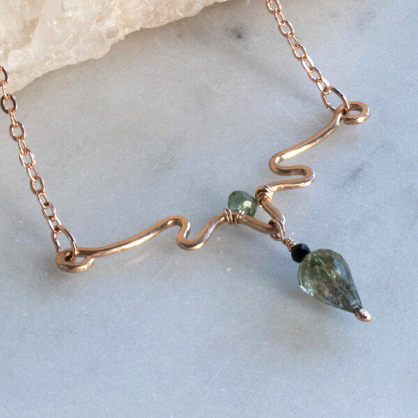GREEN TOURMALINE MIXED METAL NECKLACE