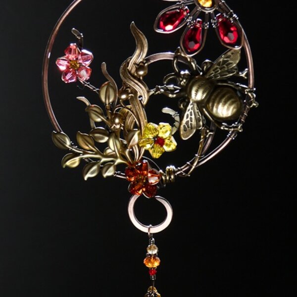 bee window suncatcher