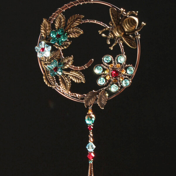 BEE SWAROVSKI CRYSTAL WINDOW SUNCATCHER IN MIXED METALS