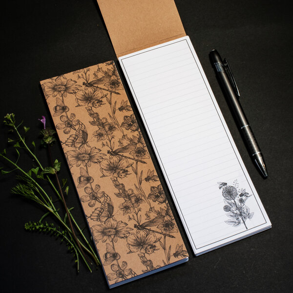 MAGNETISED BUG AND WILDFLOWER NOTE PAD MADE FROM 100% RECYCLED PAPER AND CARDSTOCK