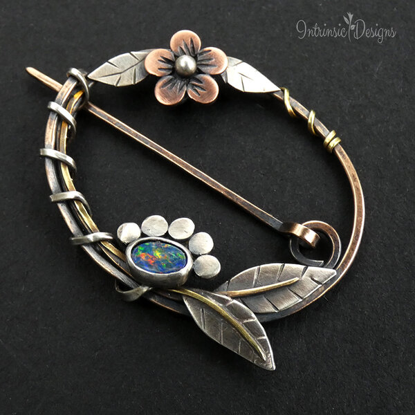 OPAL DOUBLET MIXED METAL OVAL BROOCH / SHAWL PIN