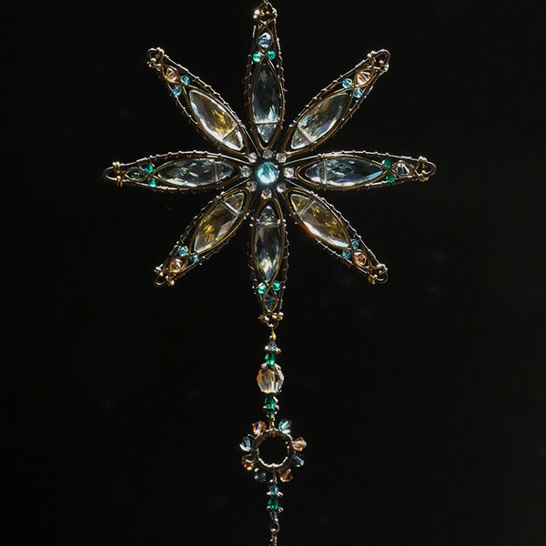 FLOWER SWAROVSKI CRYSTAL WINDOW SUNCATCHER IN BLUE, TOPAZ & EMERALD GREEN WITH MIXED METALS