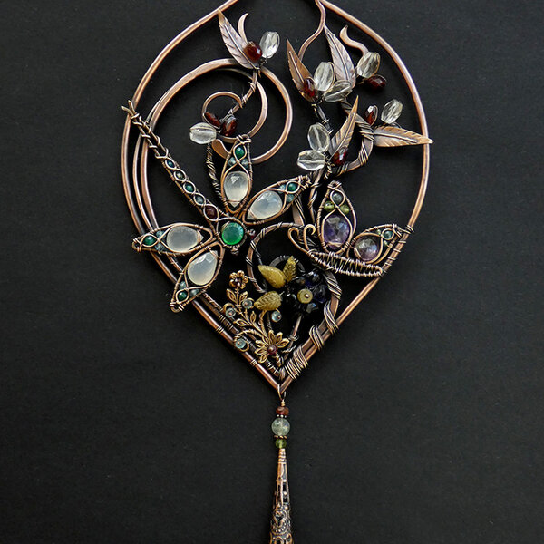 GEMSTONE DRAGONFLY & BUTTERFLY SUNCATCHER