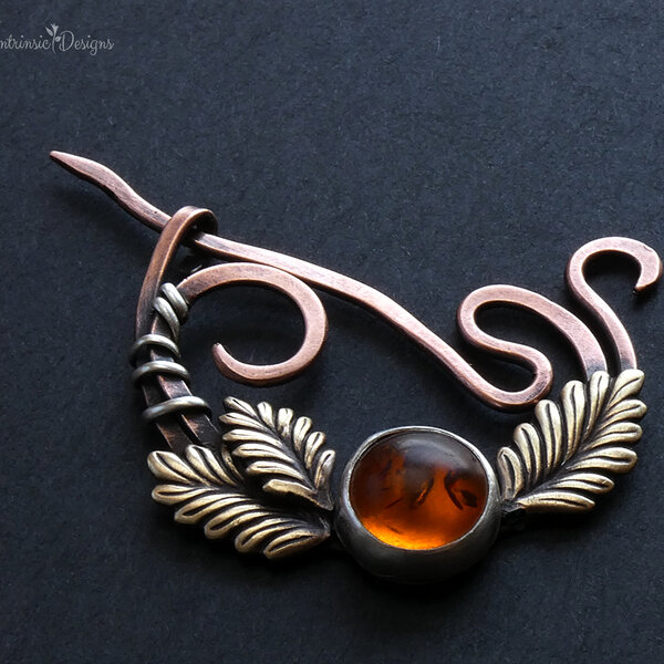 BALTIC AMBER  SHAWL PIN/ SWEATER PIN WITH MIXED METALS