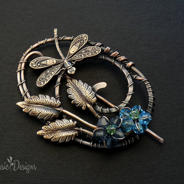 DRAGONFLY OVAL SHAWL PIN/ SWEATER PIN WITH SWAROVSKI CRYSTALS AND MIXED METALS