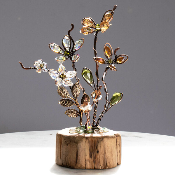 BOUQUET OF CRYSTAL FLOWERS ON A WOOD SLICE * WINDOWSILL SUNCATCHER * IKEBANA STYLE